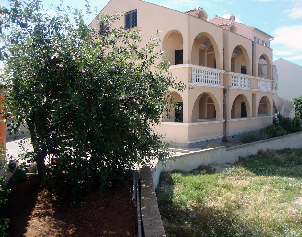 Apartments Mediterranean Sundance Vodice Eksteriør bilde