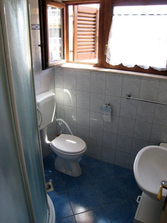 Apartments Mediterranean Sundance Vodice Rom bilde