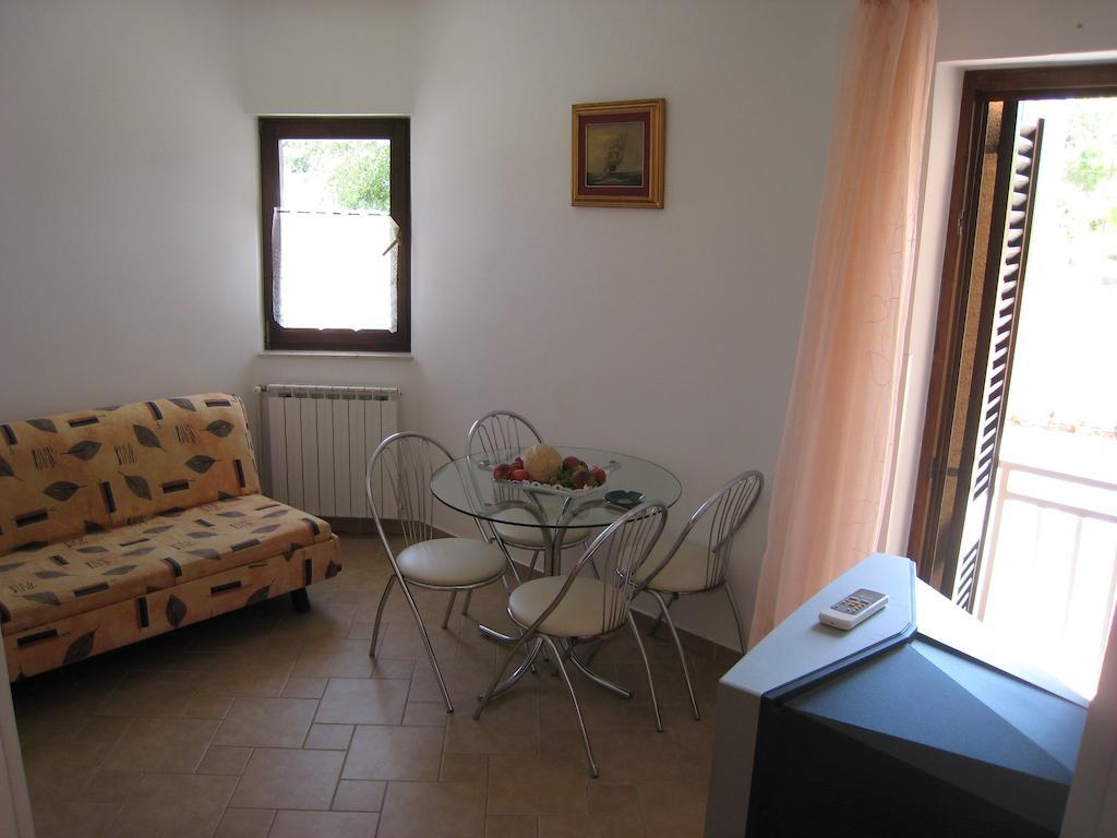 Apartments Mediterranean Sundance Vodice Rom bilde
