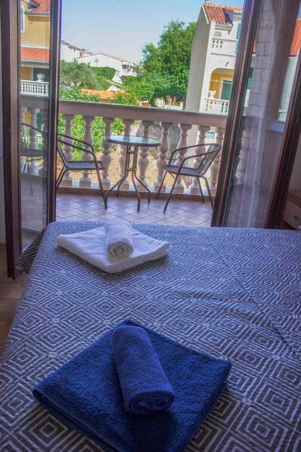 Apartments Mediterranean Sundance Vodice Eksteriør bilde